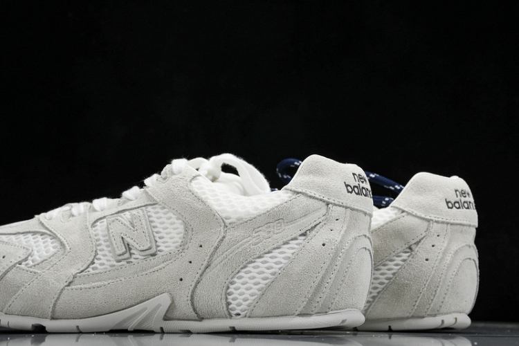  MiuMiu x New Balance 530 5E964D