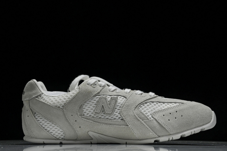  MiuMiu x New Balance 530 5E964D