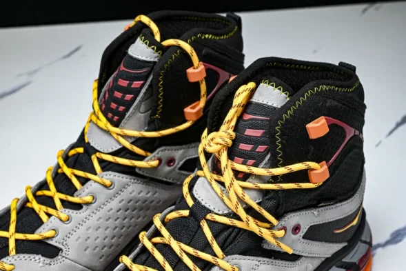 Hoka Tor Ultra Hi Gore-Tex 1129958 BCPPP 