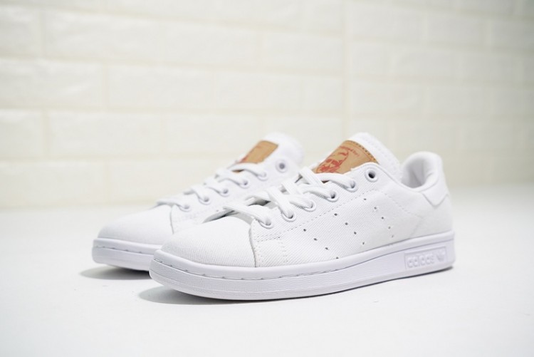 Levi's® x Adidas Originals Stan Smith  AD7999