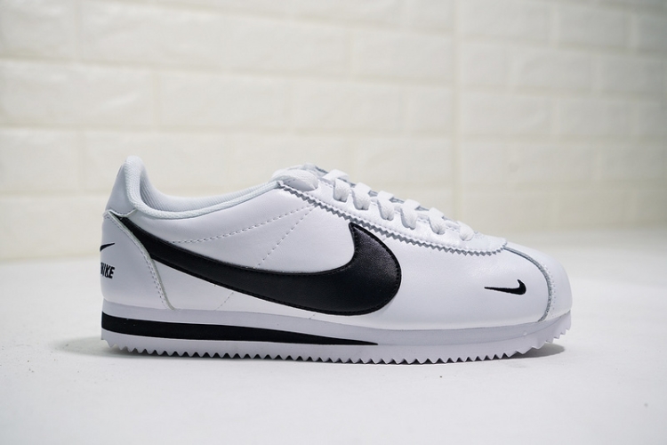 Nike Classic Cortez Premium Mini Swoosh 807480-008