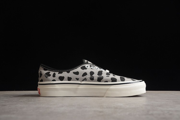 Vans Authentic x Wacko Maria VN0A4BV9GRY