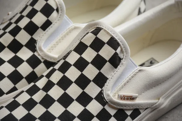 Vans Slip-On VR3 VN0007NC1KP 