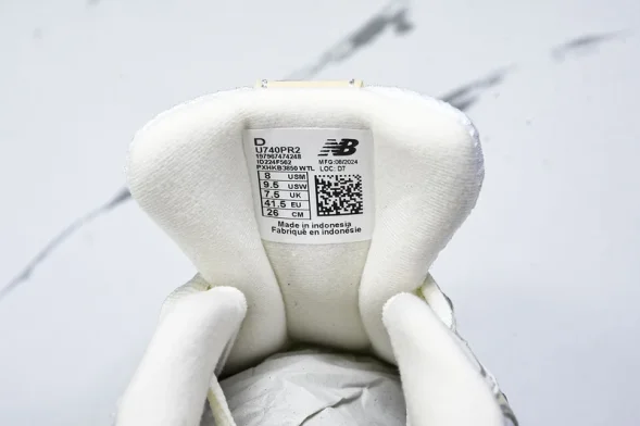 New Balance 740 U740PR2 