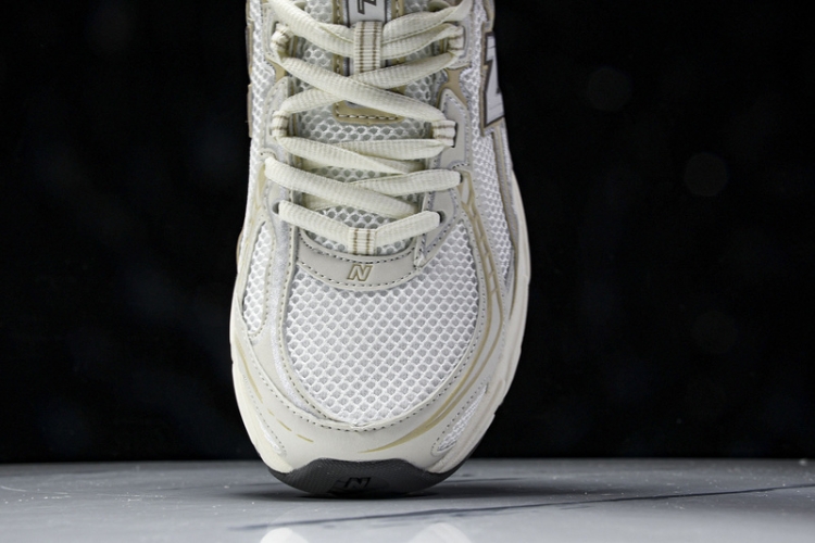  New Balance 740 U740PR2