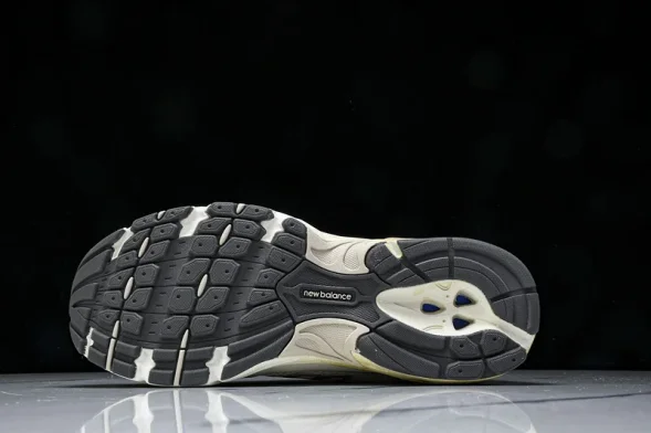 New Balance 740 U740PR2 