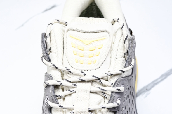 Hoka Tor Ultra Low 1130310 OKP 