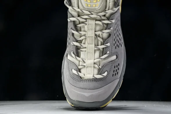 Hoka Tor Ultra Low 1130310 OKP 