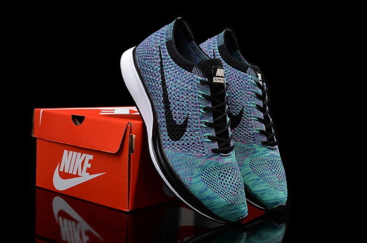 Nike Flyknit Racer  