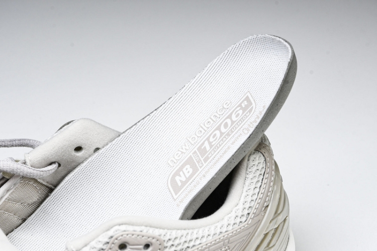  New Balance 1906 M1906RGR