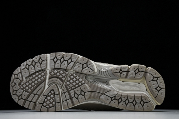 New Balance 1906 M1906RGR 