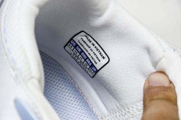 Mizuno Wave Momentum V1GC231237 