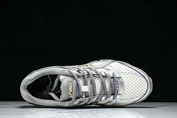 Asics Gel-Cumulus 16 TG 1203A733-101 