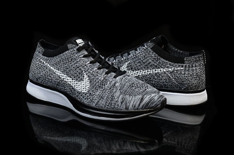 Nike Flyknit Racer  