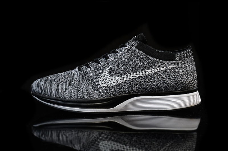 Nike Flyknit Racer  