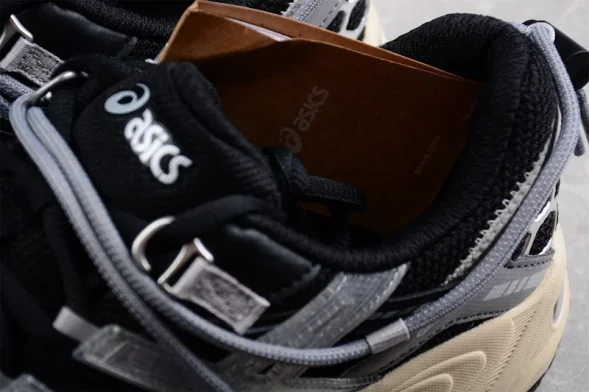 Asics Gel-Kahana TR V2 1203A259-001 