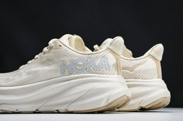 Hoka Clifton 9 1127896 SSEG 