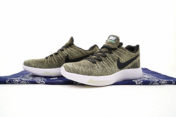 Nike LunarEpic Low Flyknit 2