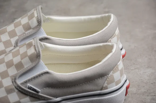 Vans Slip-On VN0A7Q5DBLL 