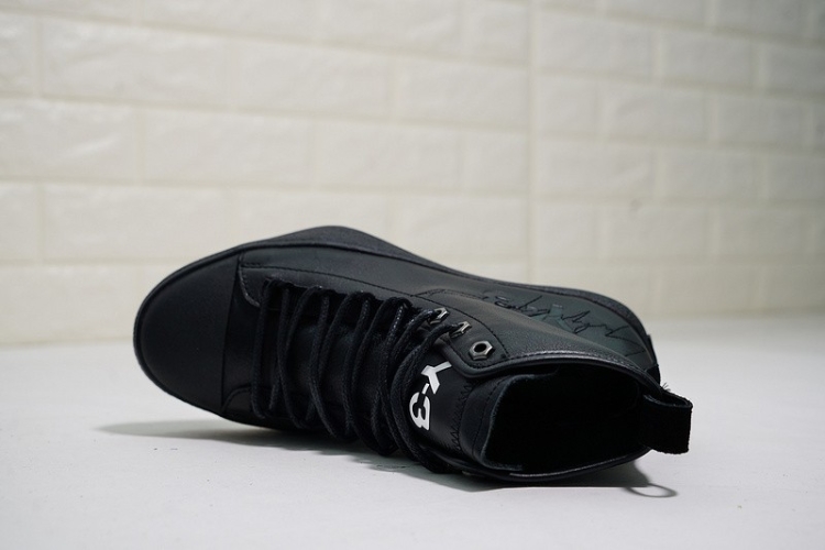 Y-3 Bashyo Trainer II Sneakers BC0915