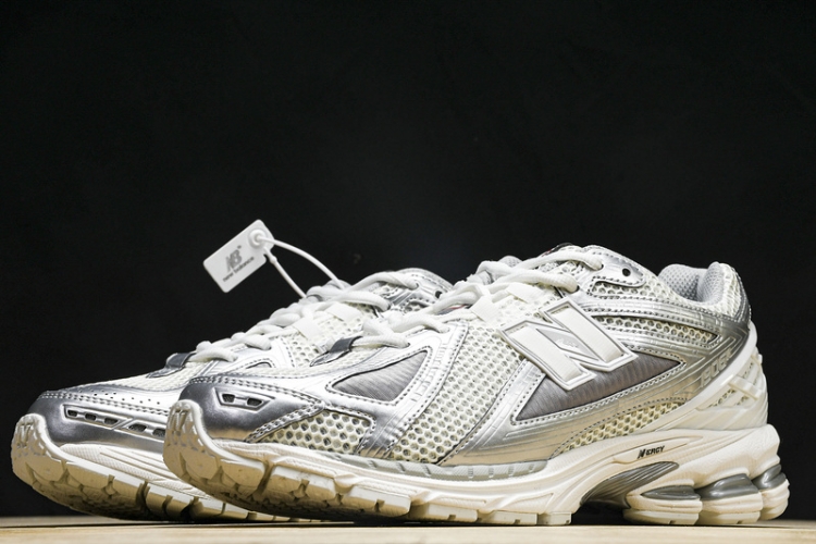  New Balance 1906 M1906RCB