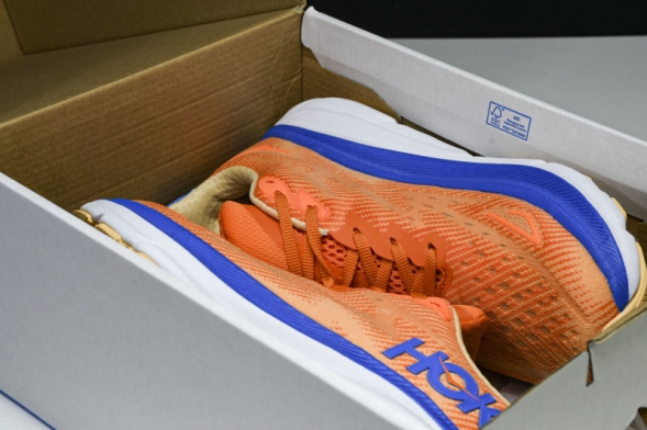 Hoka Clifton 9 1127895 VOIM 