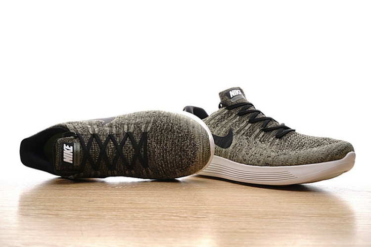 Nike LunarEpic Low Flyknit 2