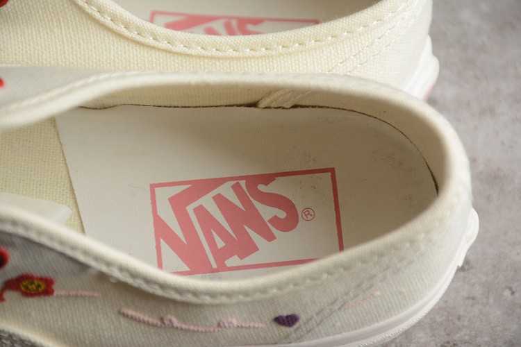 Vans Authentic VN0A4BV9676