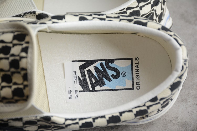 Vans x Brain dead Slip-On VN0A45JKBA2