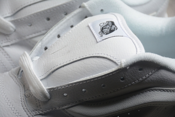 Vans Knu Skool VN0009QCW00 