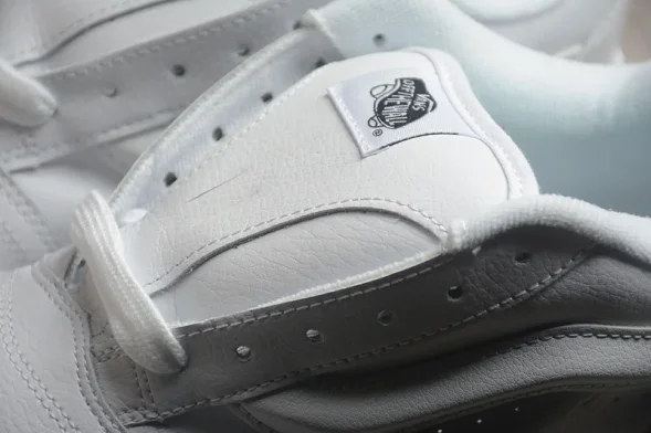 Vans Knu Skool VN0009QCW00 