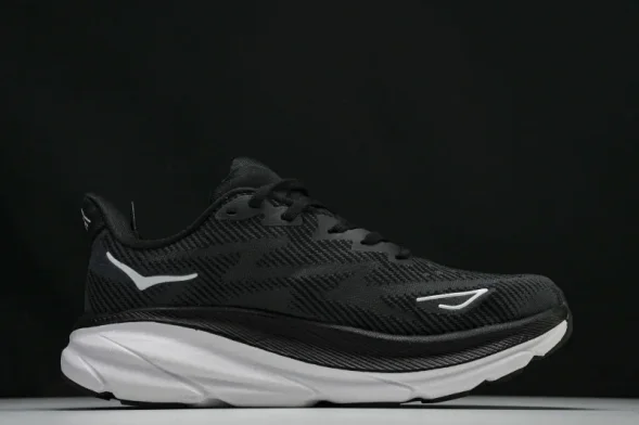 Hoka Clifton 9 1132210 BWHT 