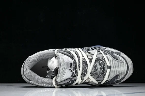 Asics Gel-Cumulus 16 TG 1203A838-020 