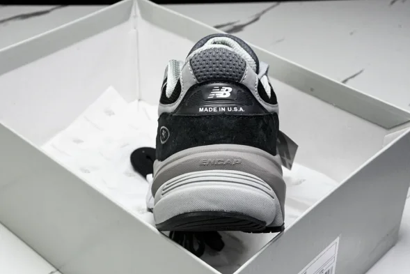New Balance NB990 M990BK6  