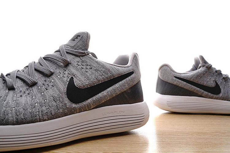 Nike LunarEpic Low Flyknit 2