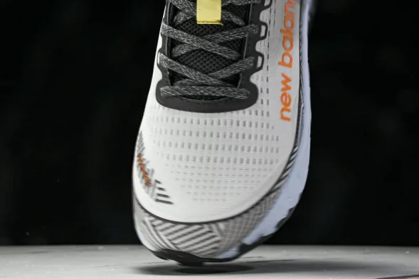 New Balance Fresh Foam X More V3TDS MTMORAG3 