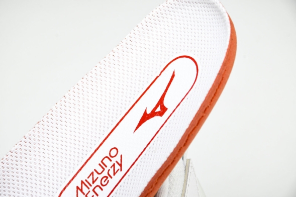 Mizuno Wave Momentum V1GB241346 