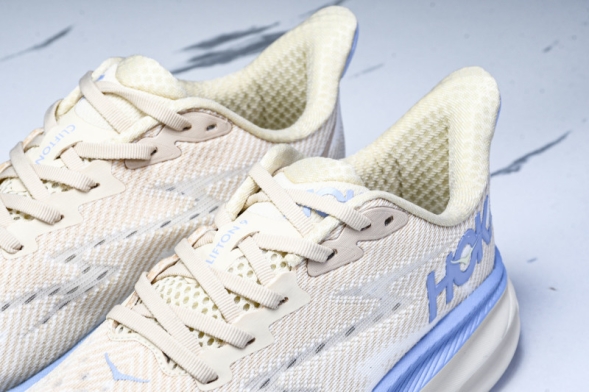 Hoka Clifton 9 1127895 0KLB 