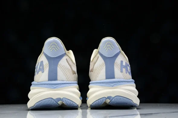 Hoka Clifton 9 1127895 0KLB 