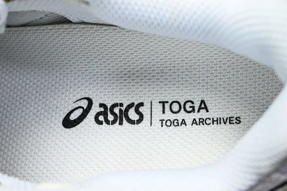 Asics Gel-Cumulus 16 TG 1203B115-100 