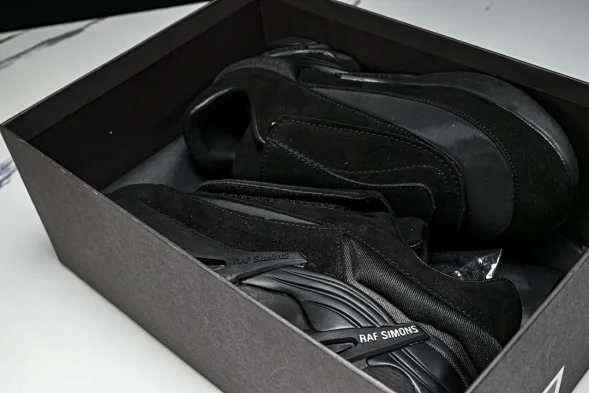 Raf Simons Cylon-21 Antei HR740001L 