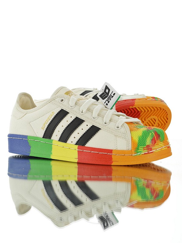 Adidas Superstar S82590