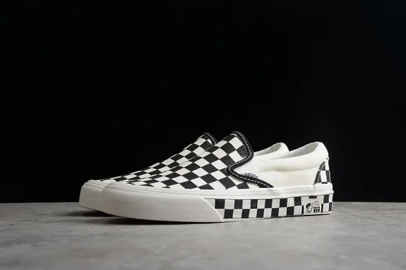 Vans OG Vault Slip-On VN000UDFF8L 