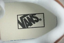 Vans Knu Skool VN0009QC8TF