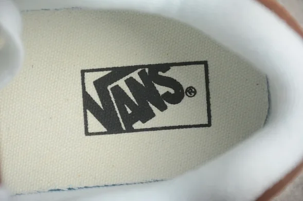 Vans Knu Skool VN0009QC8TF 