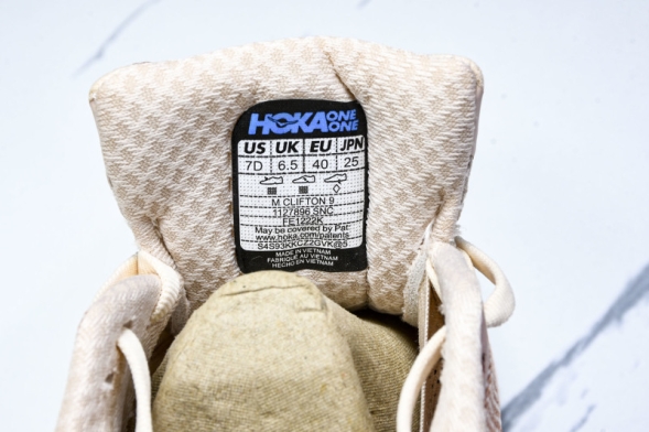 Hoka Clifton 9 1127896 SNC 