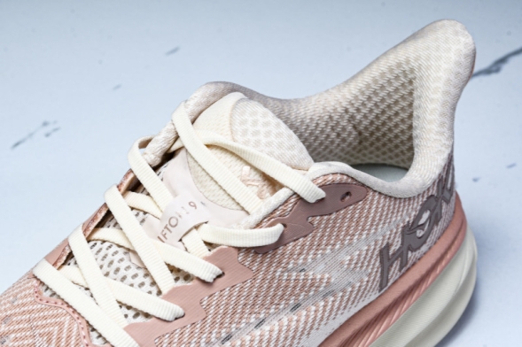 Hoka Clifton 9 1127896 SNC 