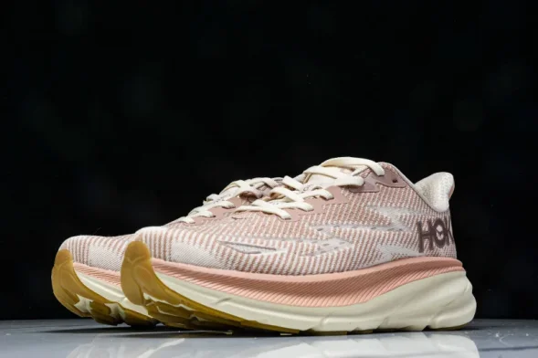 Hoka Clifton 9 1127896 SNC 