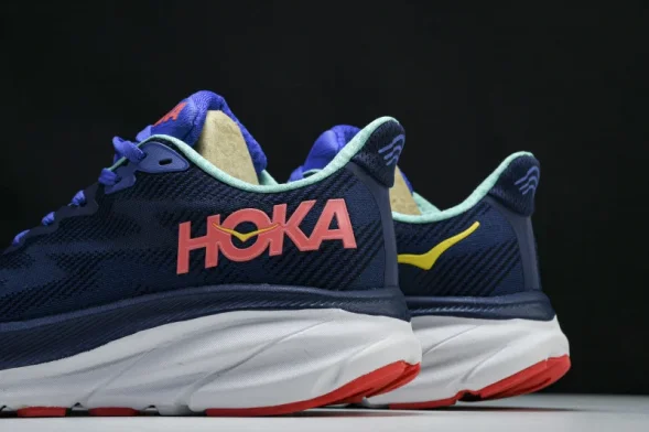 Hoka Clifton 9 1127895 BBCRM 