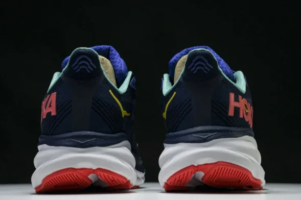 Hoka Clifton 9 1127895 BBCRM 